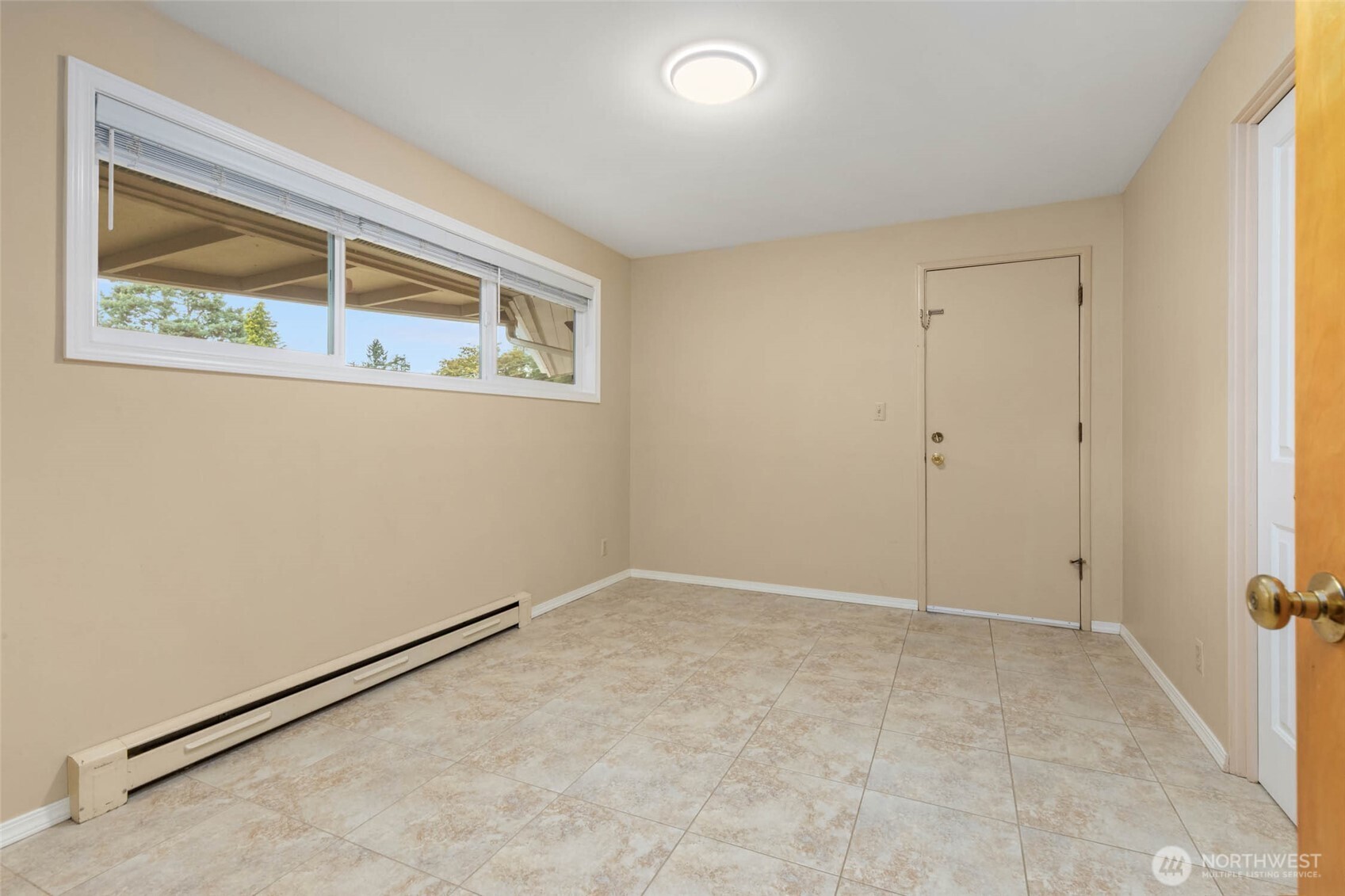 618 RIVERVIEW DRIVE