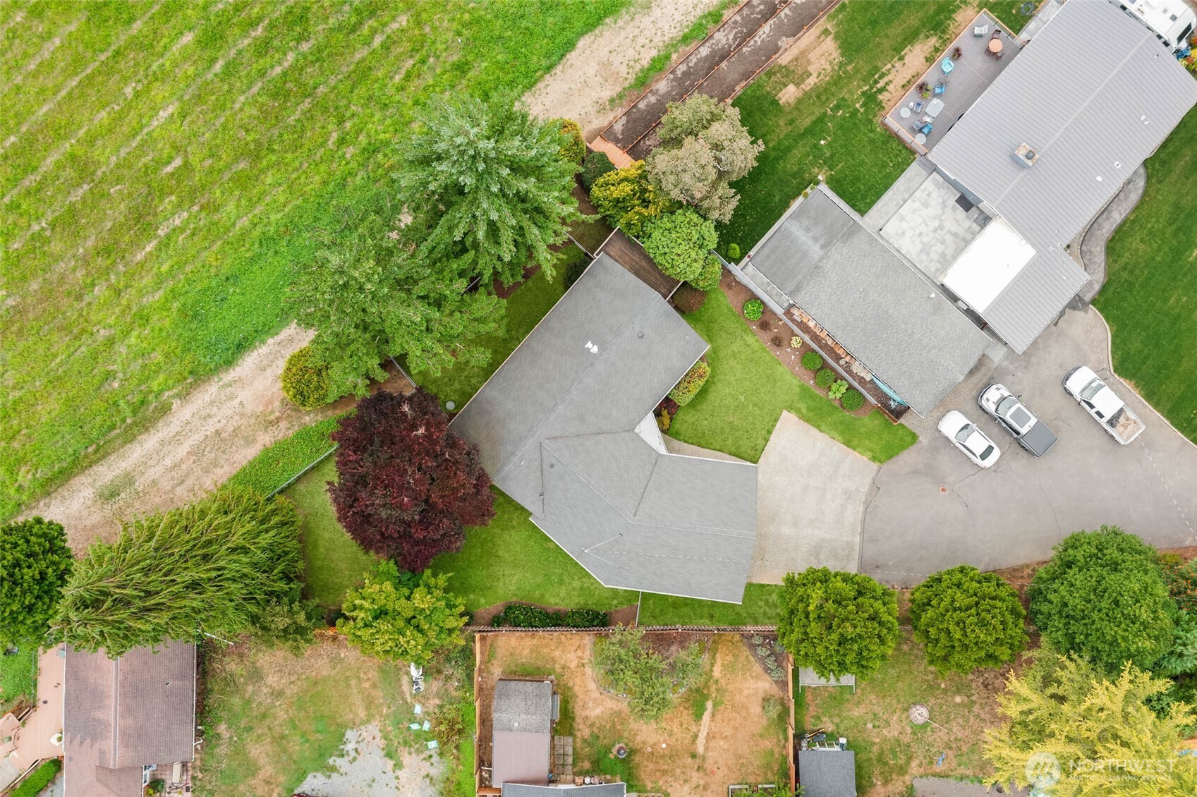 618 RIVERVIEW DRIVE