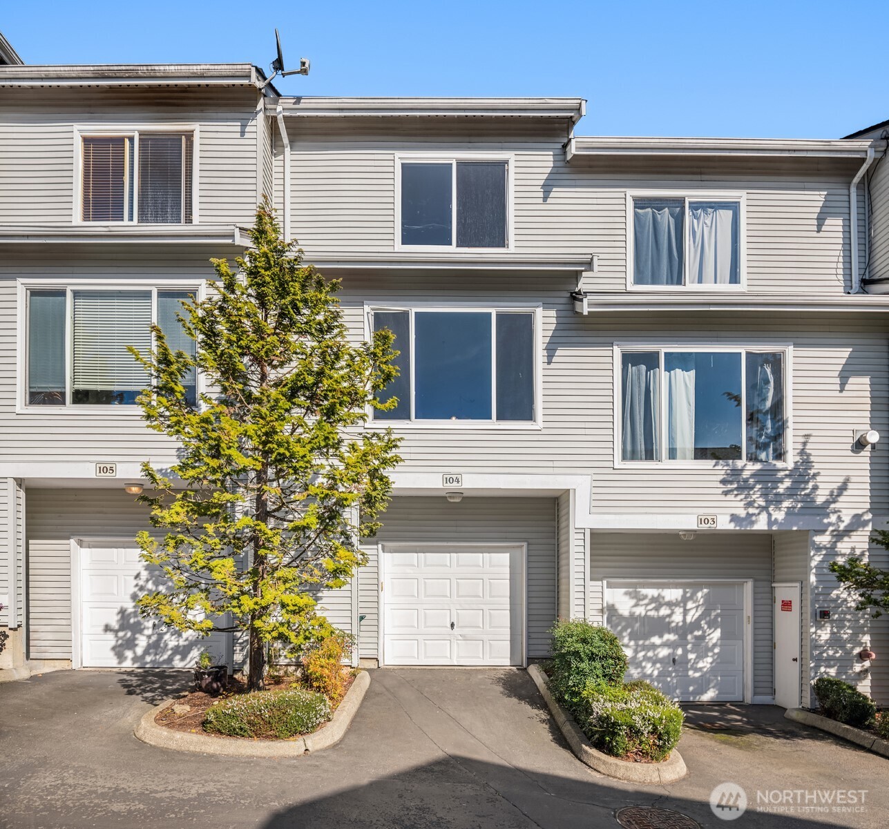 17421 1st Lane NE Unit: 104