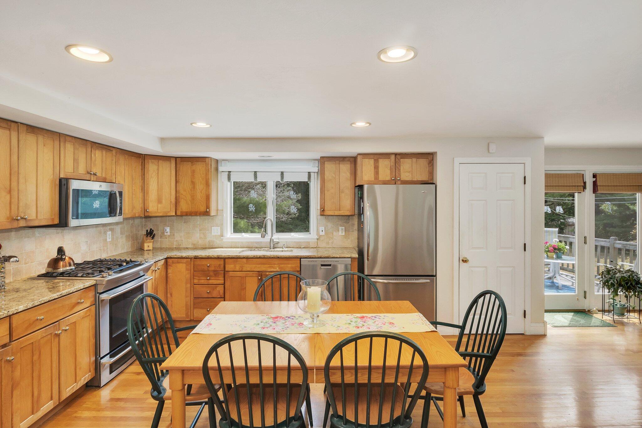 25 Monmouth Circle