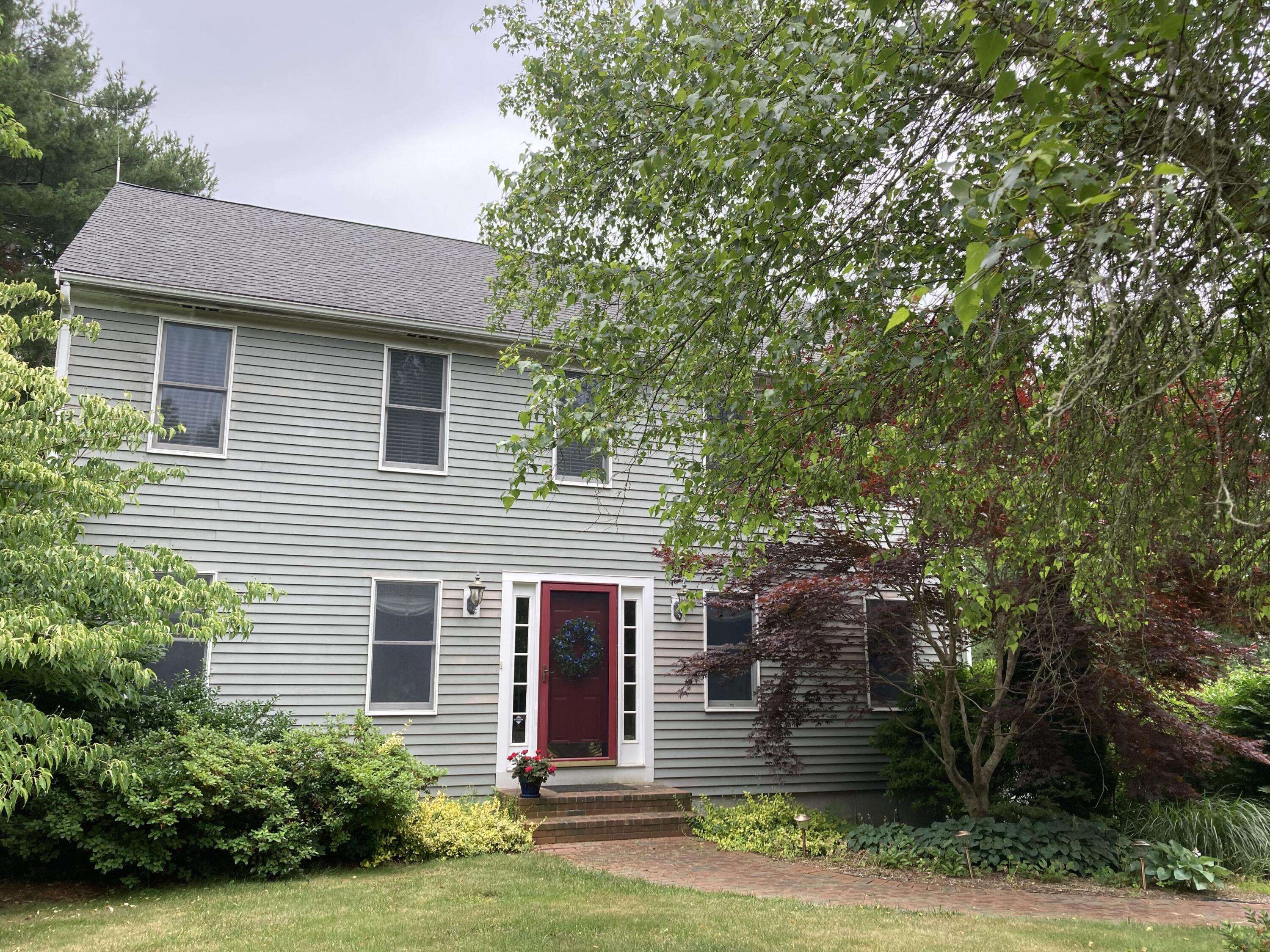 25 Monmouth Circle