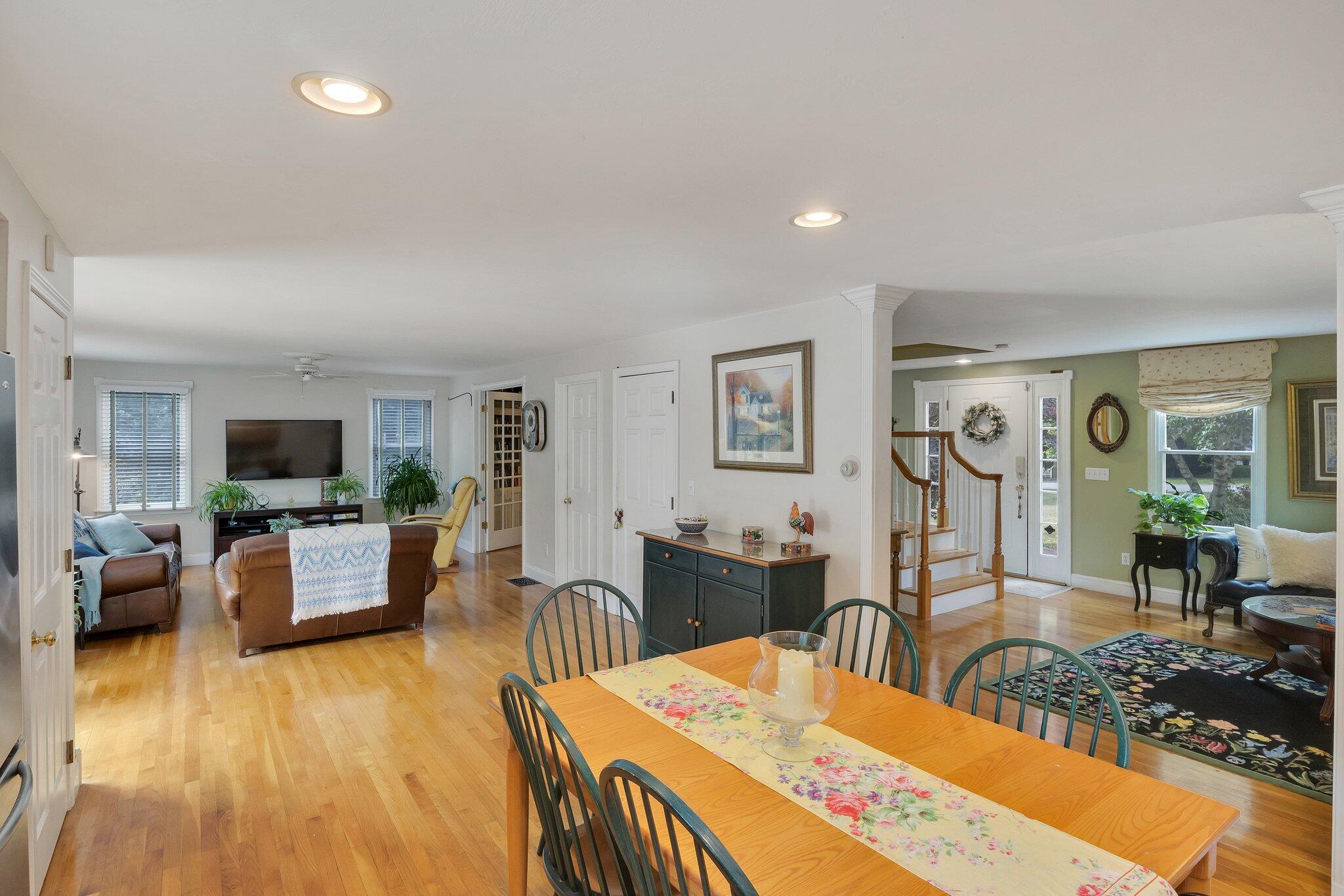 25 Monmouth Circle