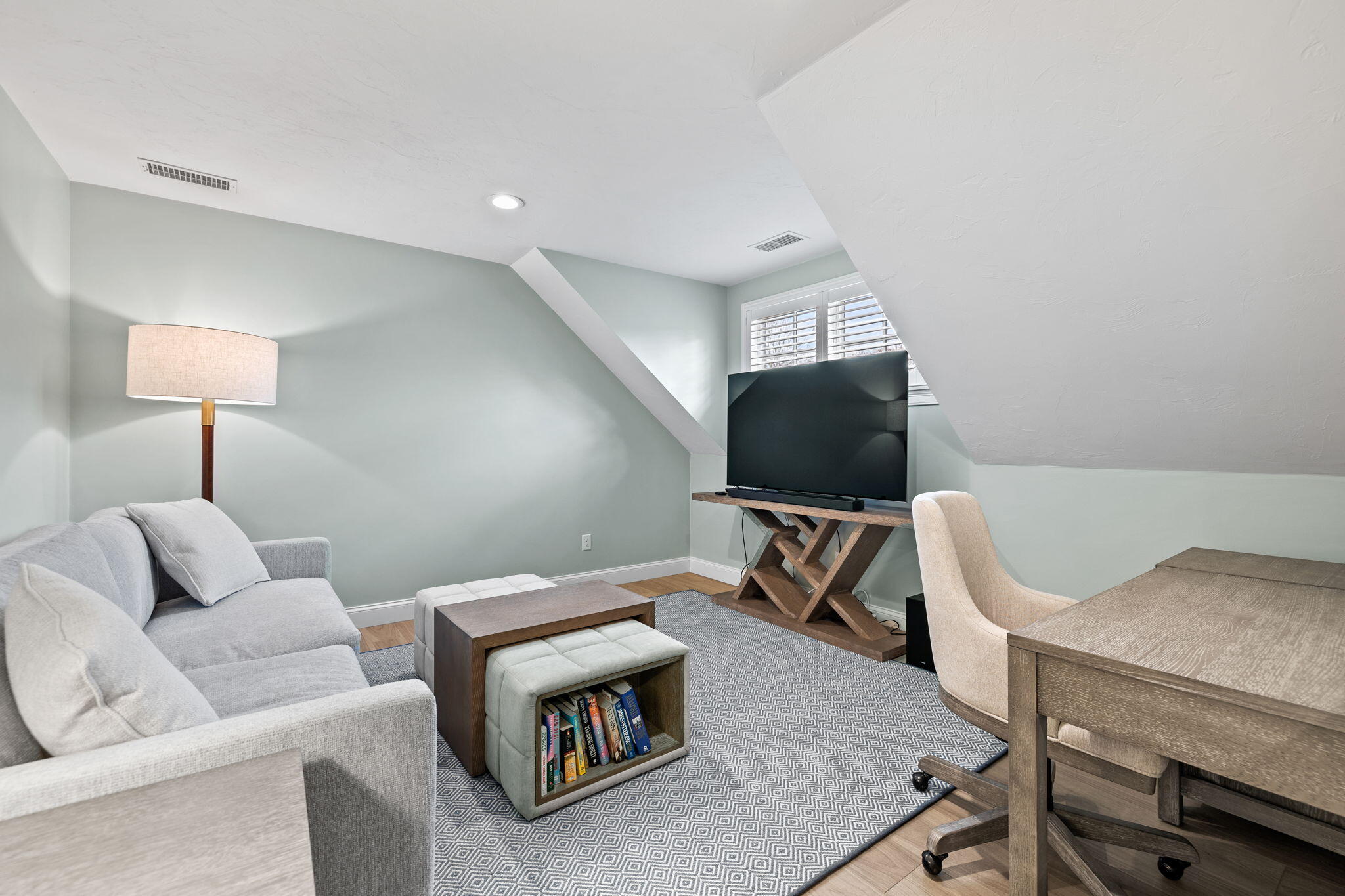 464 N Falmouth Highway Unit: 5CU