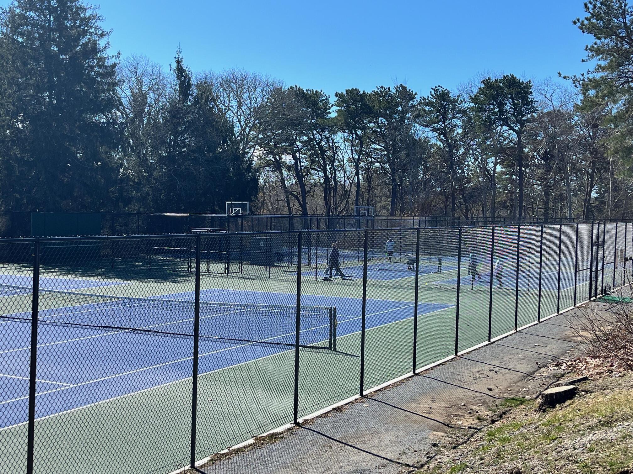 464 N Falmouth Highway Unit: 5CU