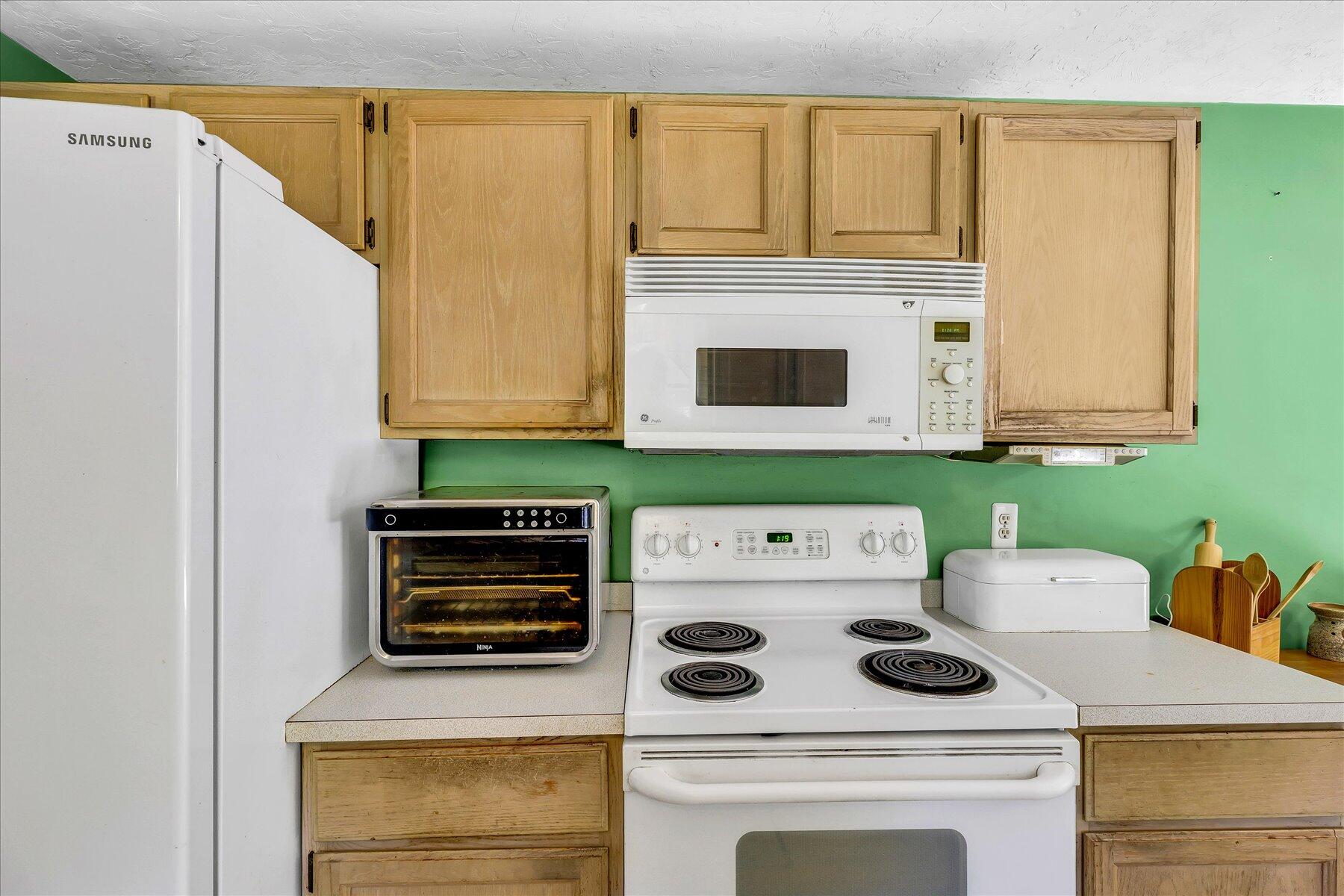 25 Great Woods Road