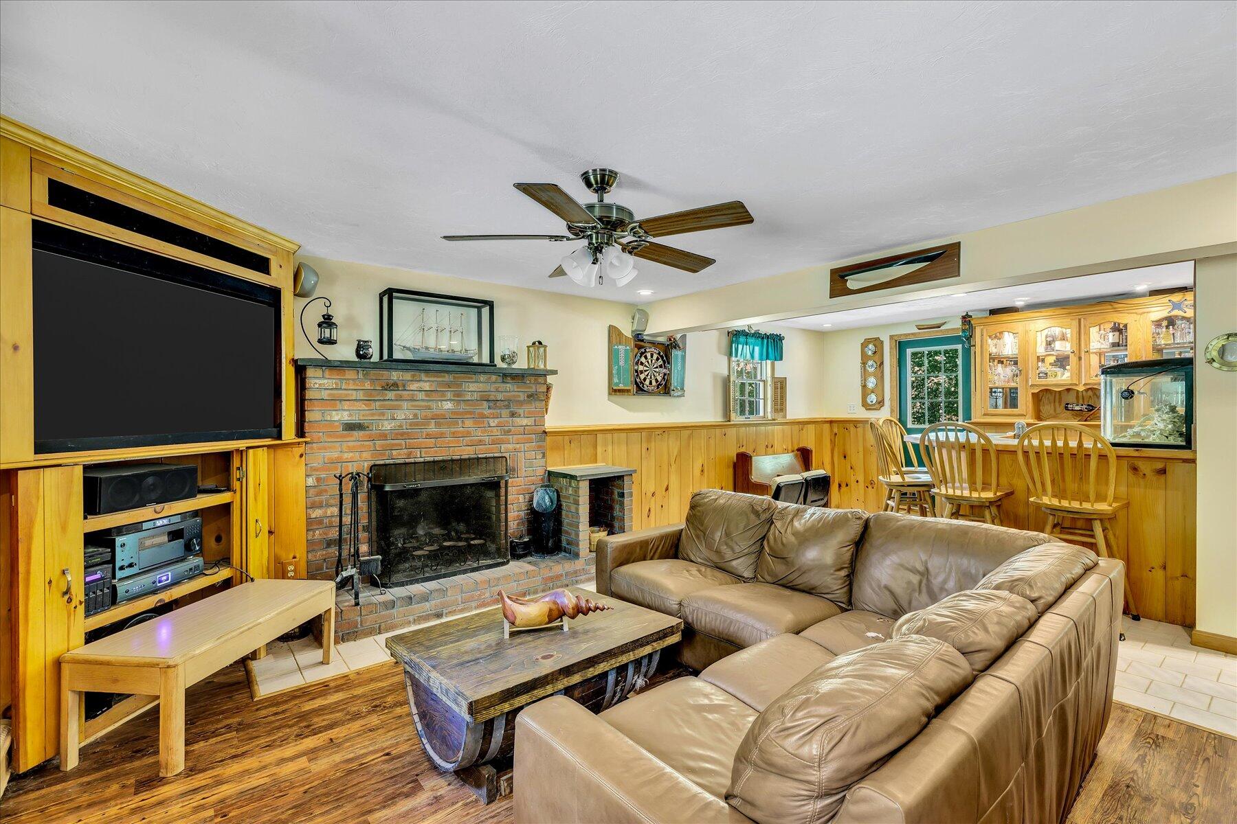 25 Great Woods Road