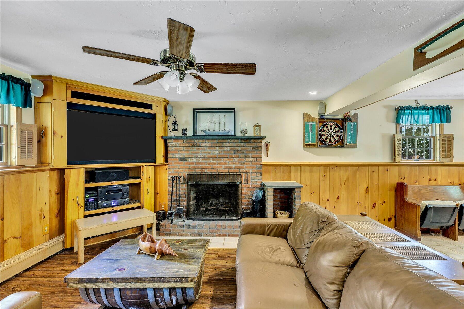 25 Great Woods Road