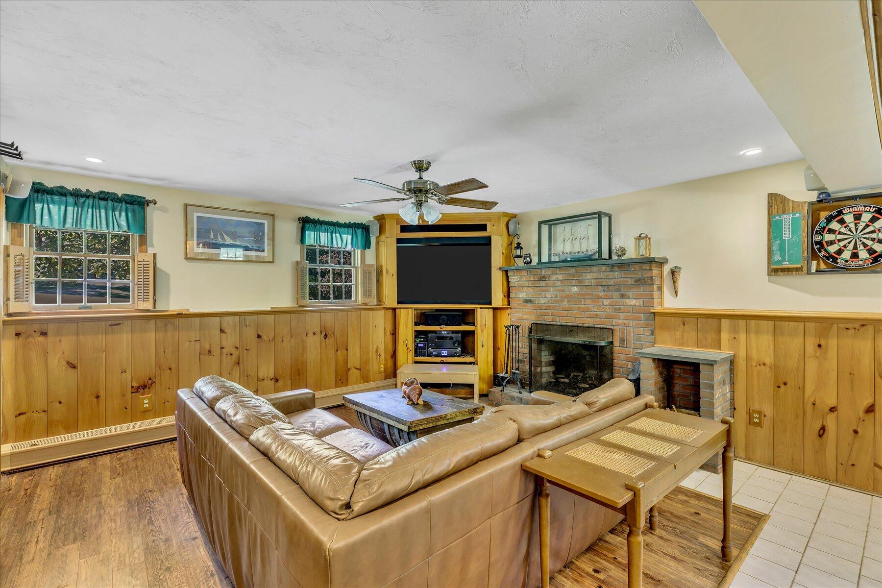 25 Great Woods Road