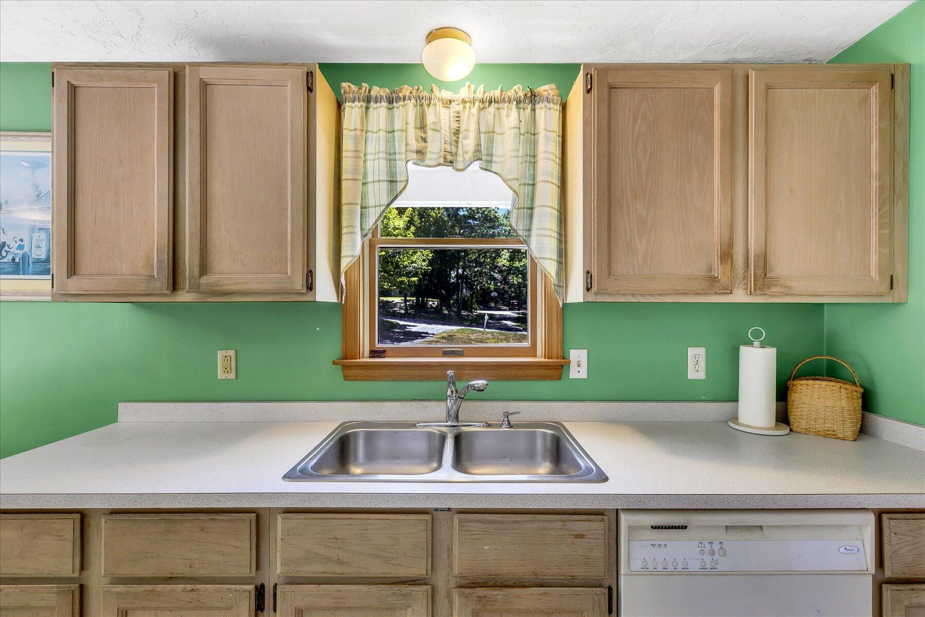 25 Great Woods Road