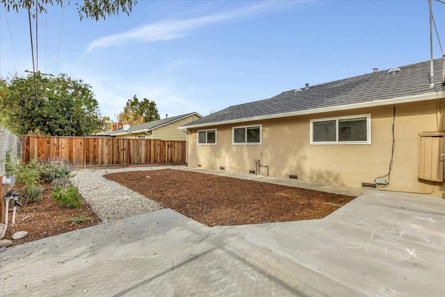 3645 Lindenwood Drive