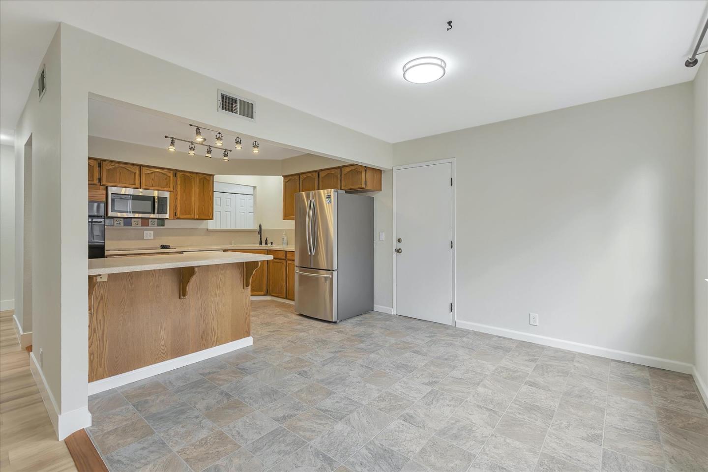 3645 Lindenwood Drive