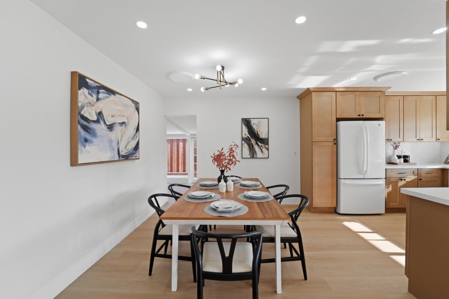 41392 Beatrice Street