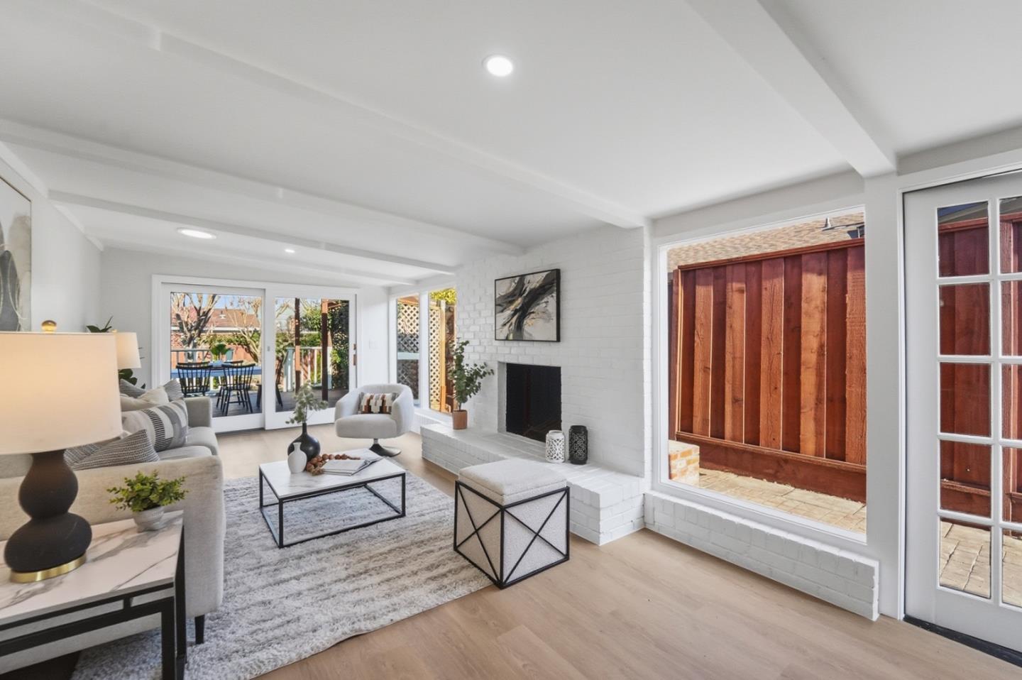 41392 Beatrice Street