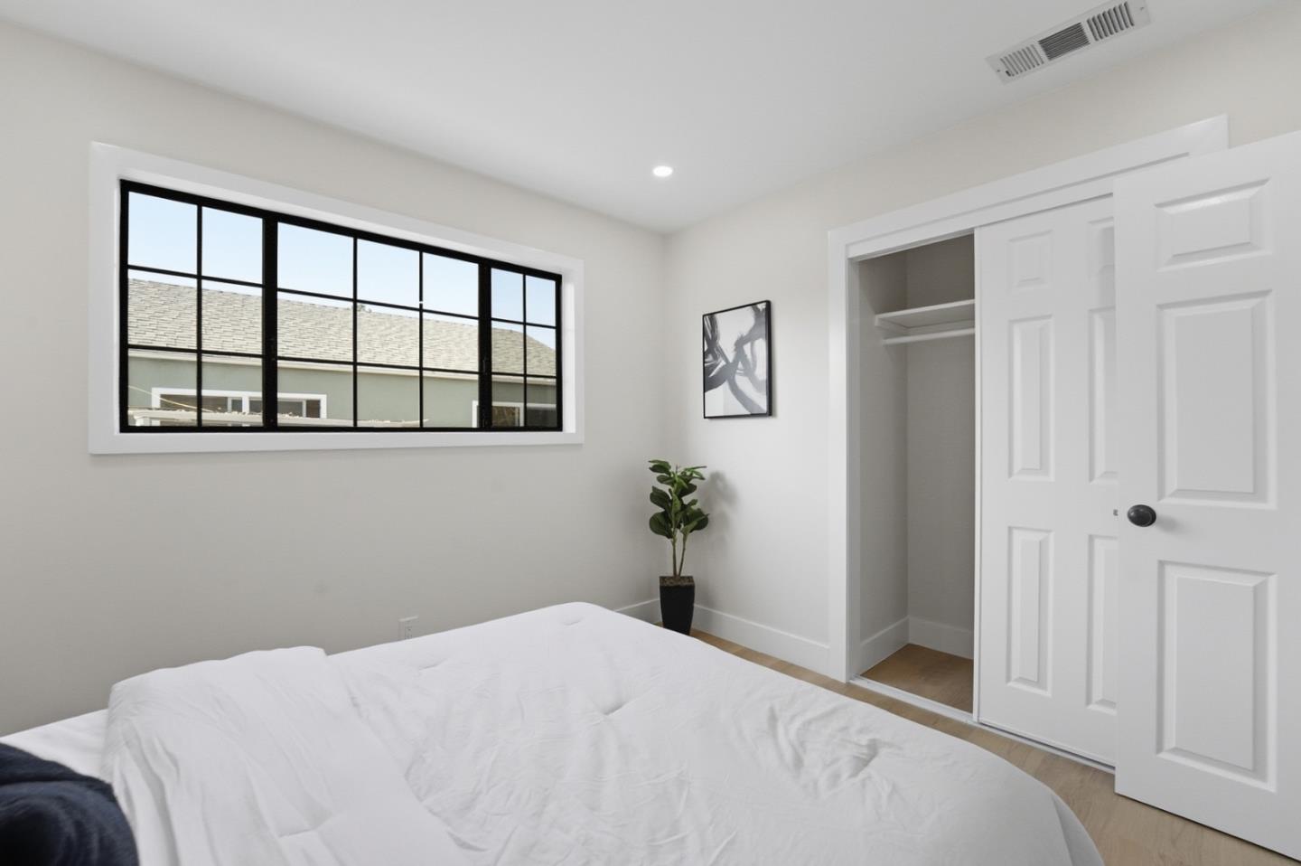 41392 Beatrice Street