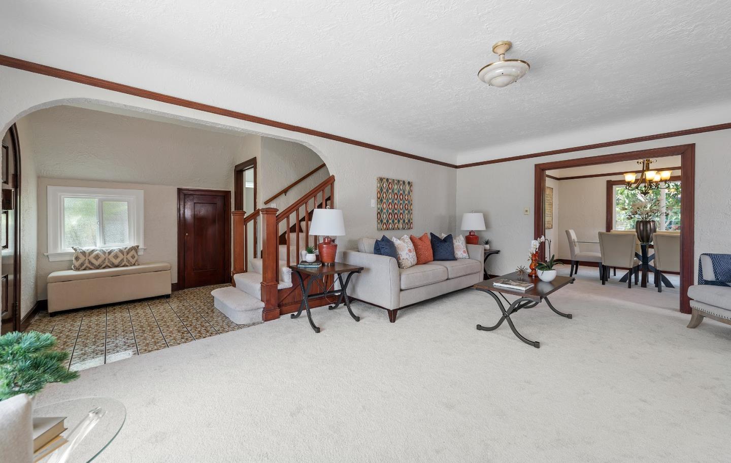 1633 E San Fernando ST