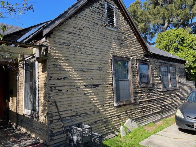 1028 Greenwood AVE