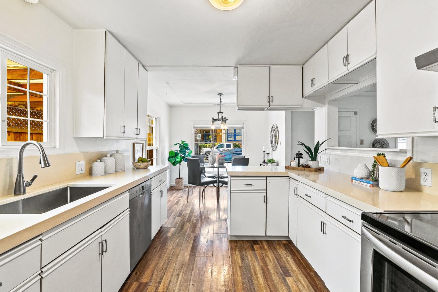 1062 W San Fernando ST