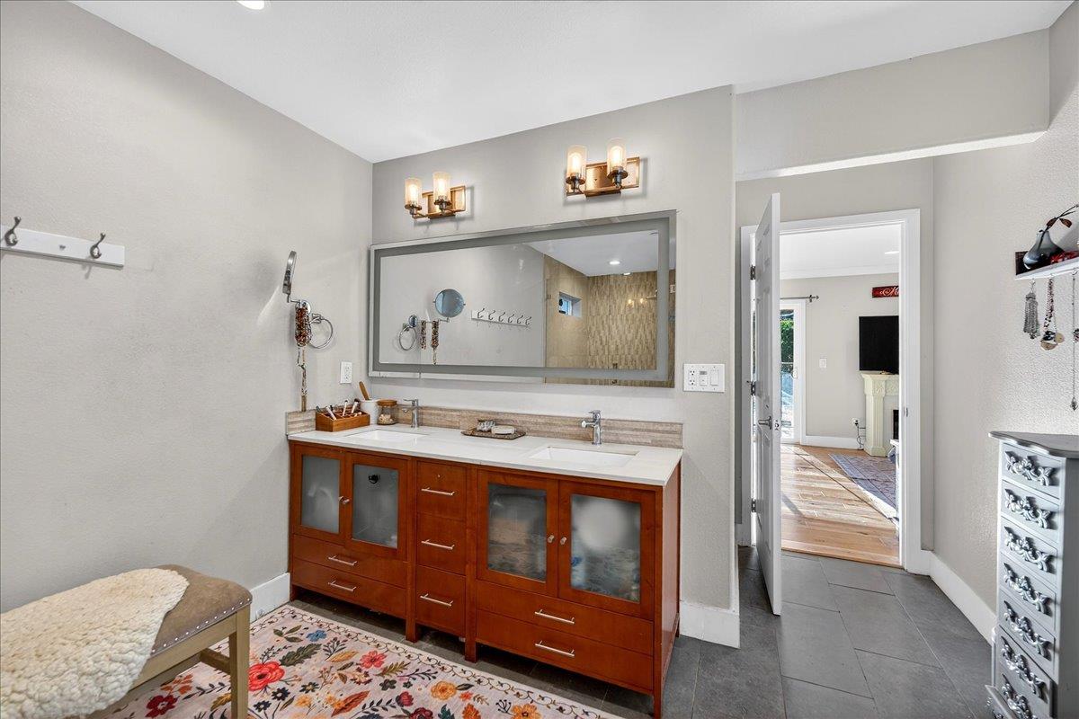 38047 Stenhammer Drive