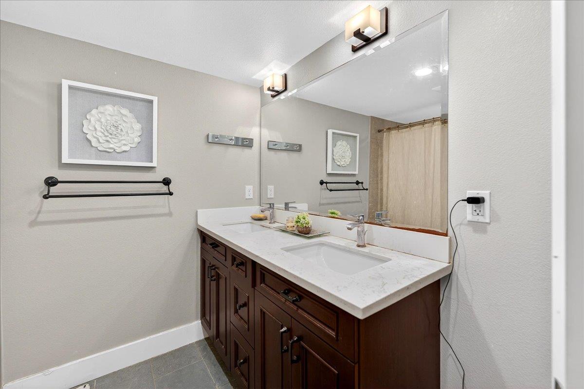 38047 Stenhammer Drive