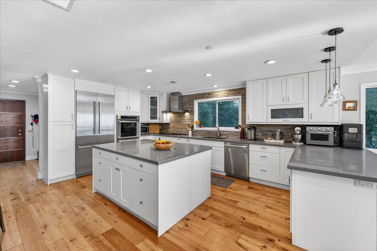 38047 Stenhammer Drive