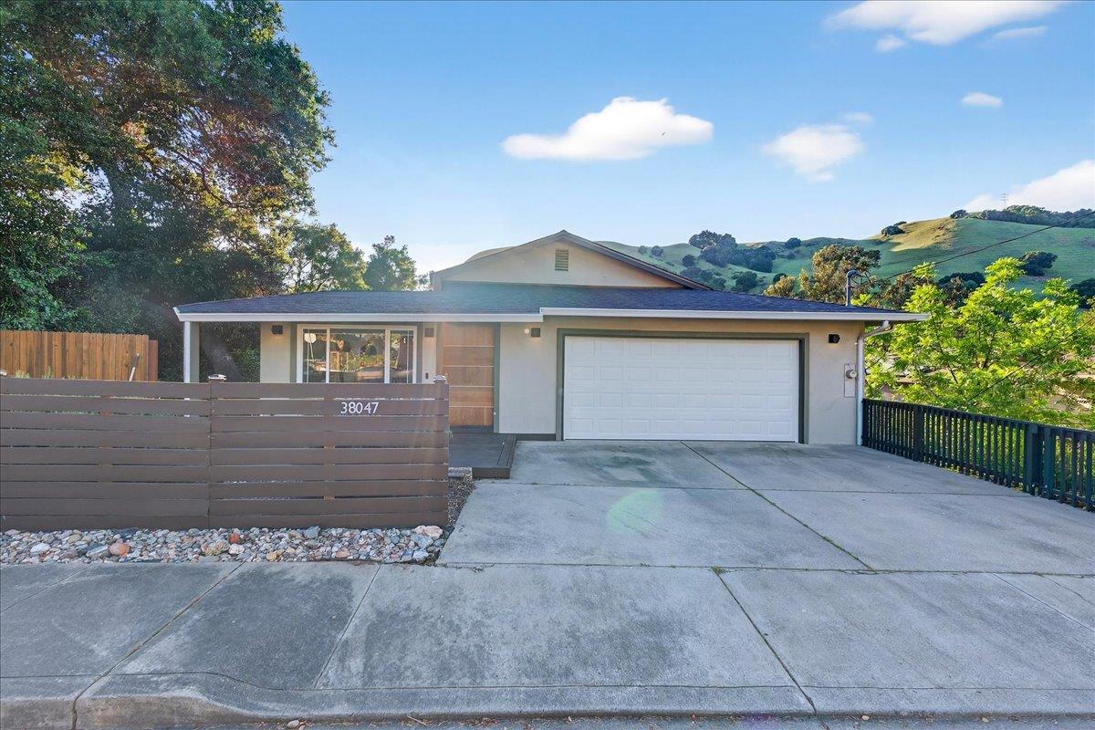 38047 Stenhammer Drive