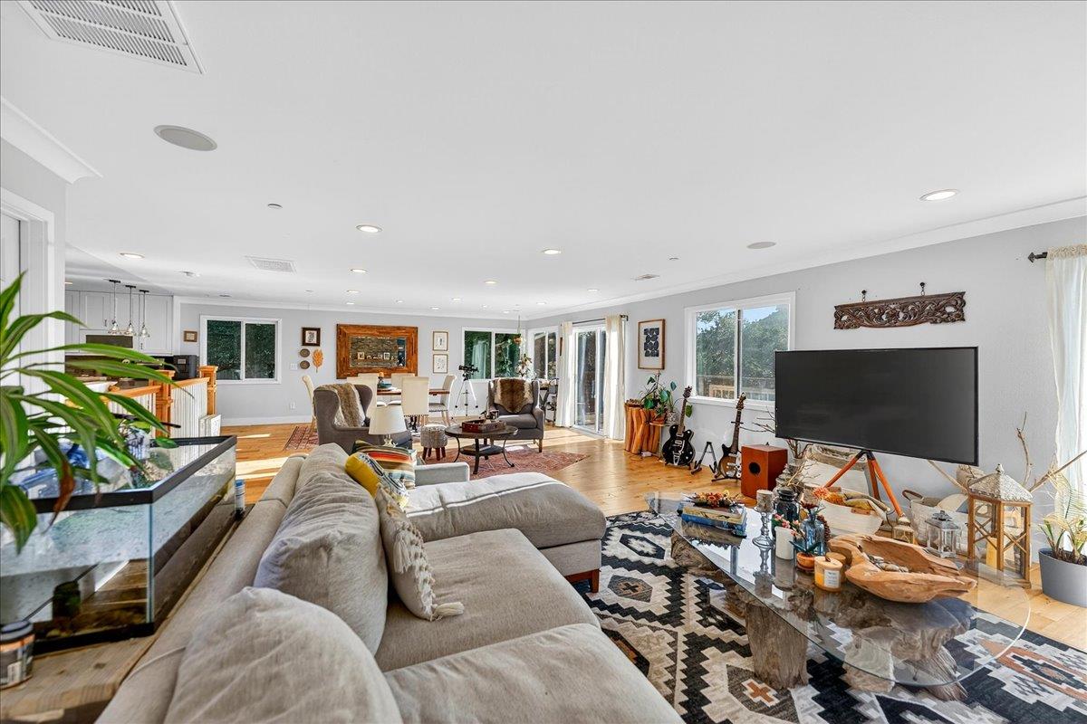 38047 Stenhammer Drive