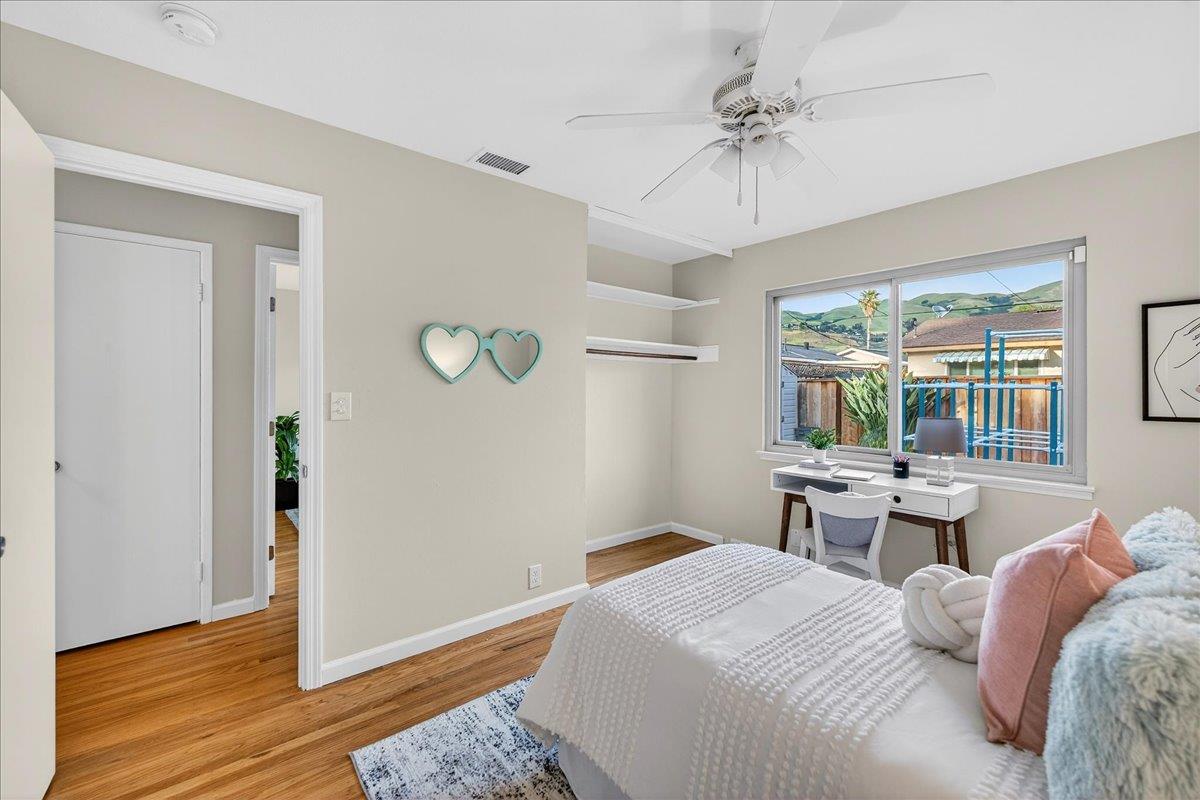 856 Linda Vista Street