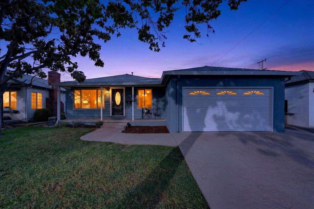 856 Linda Vista Street