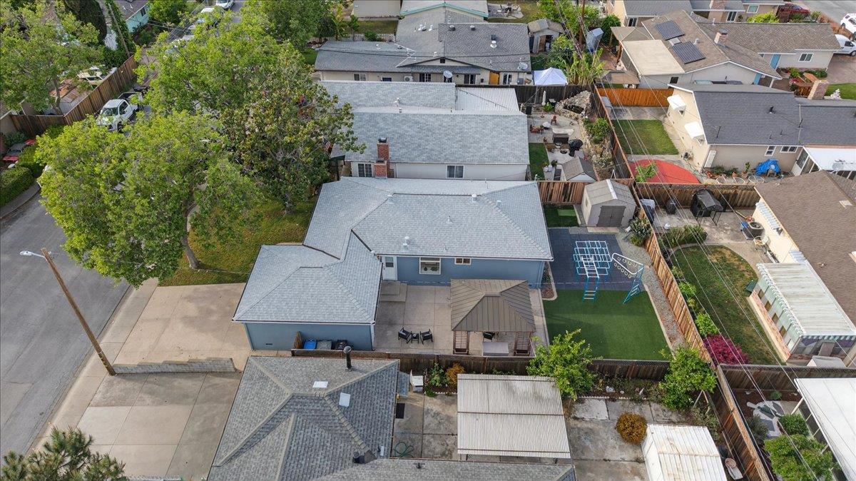 856 Linda Vista Street