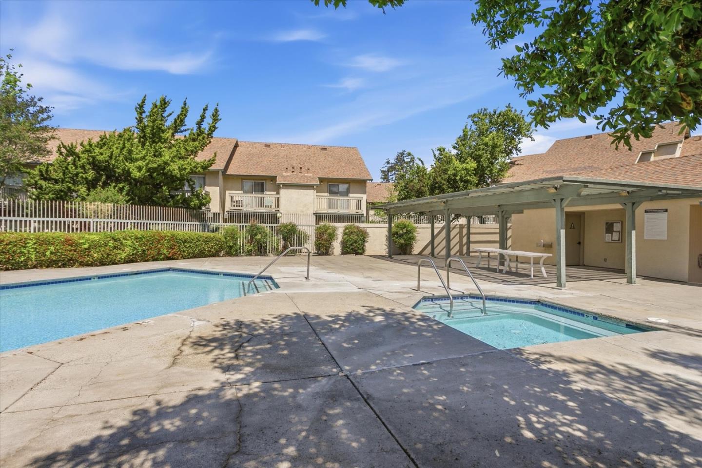 2261 Summerton Drive 32