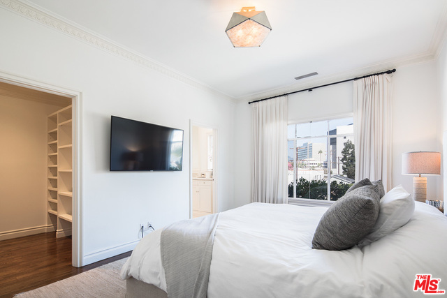 9601 CHARLEVILLE Unit: 20