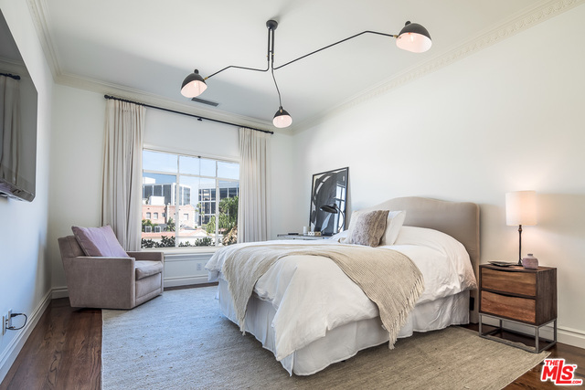 9601 CHARLEVILLE Unit: 20