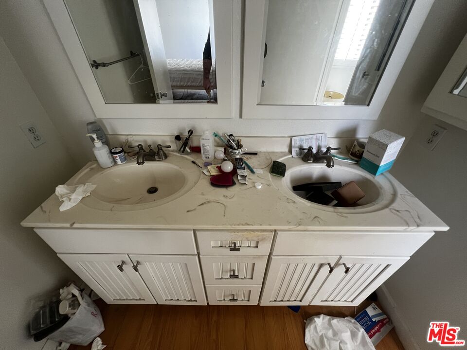 1044 20th St Unit: 11