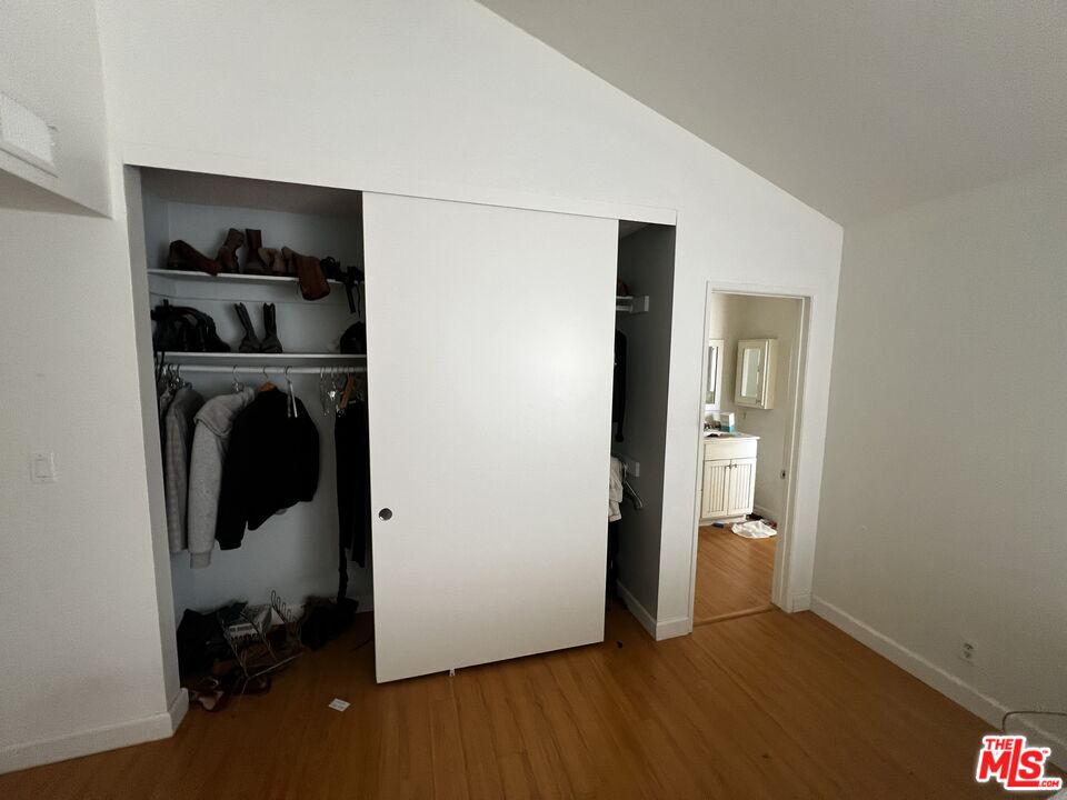 1044 20th St Unit: 11