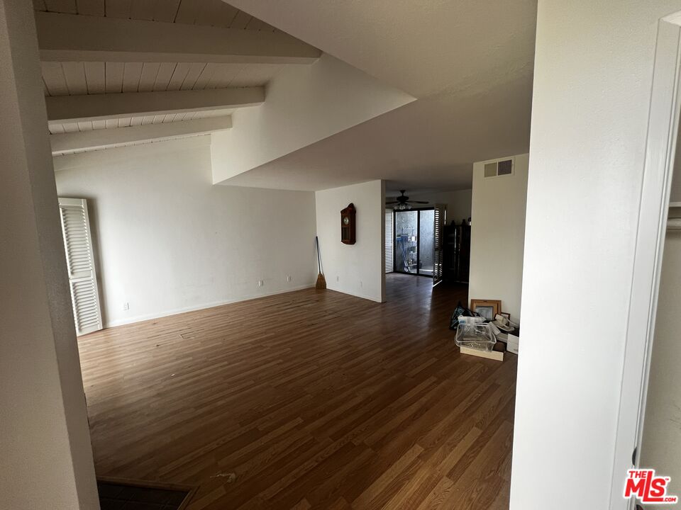 1044 20th St Unit: 11