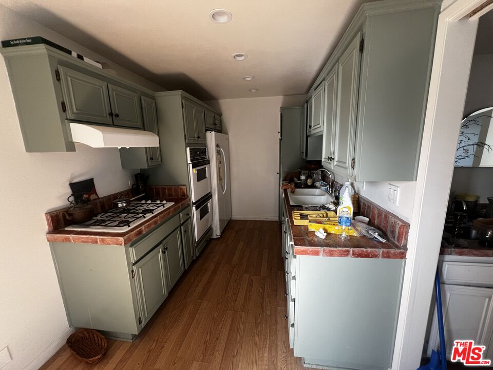 1044 20th St Unit: 11