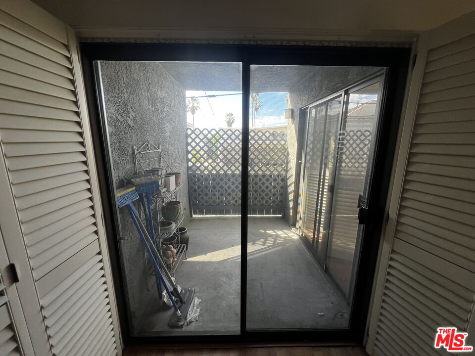 1044 20th St Unit: 11