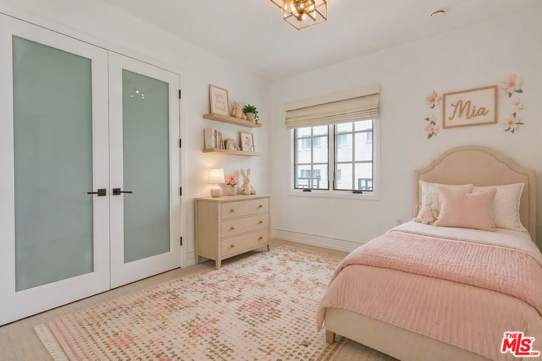 225 S Hamilton Dr Unit: 106