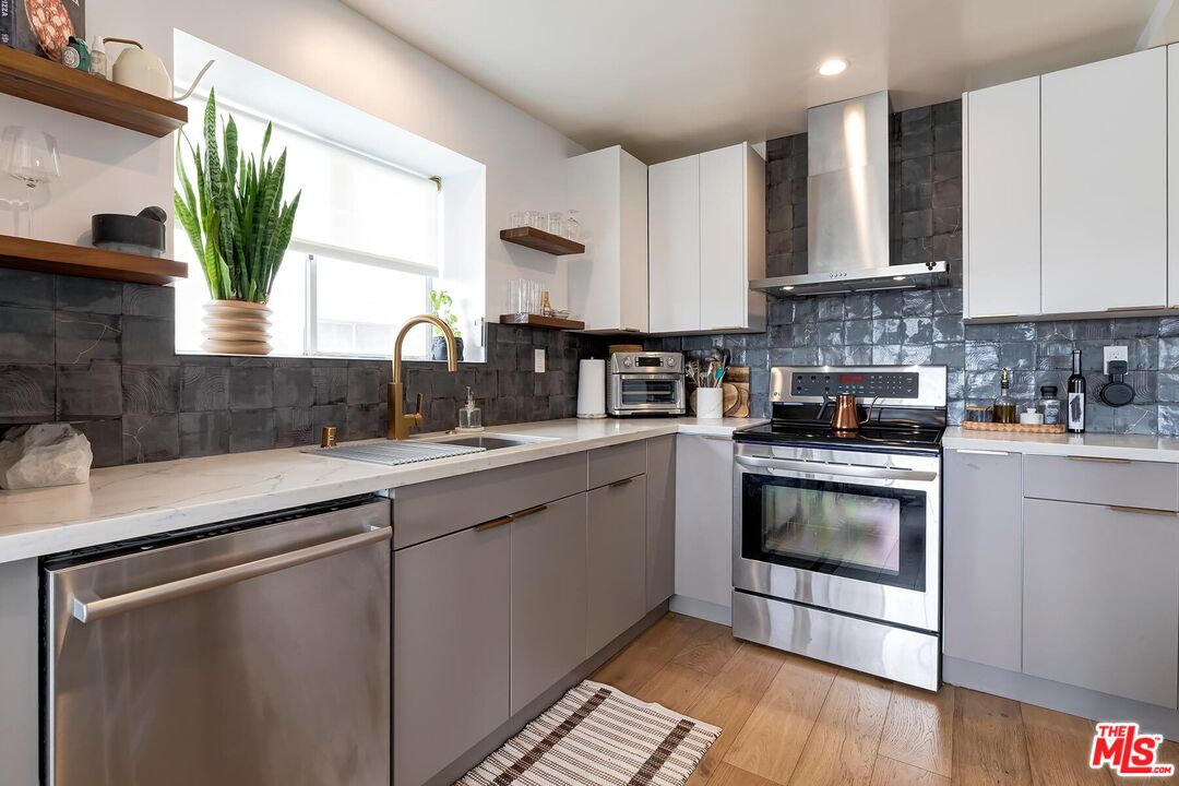 1115 S Elm Dr Unit: 411