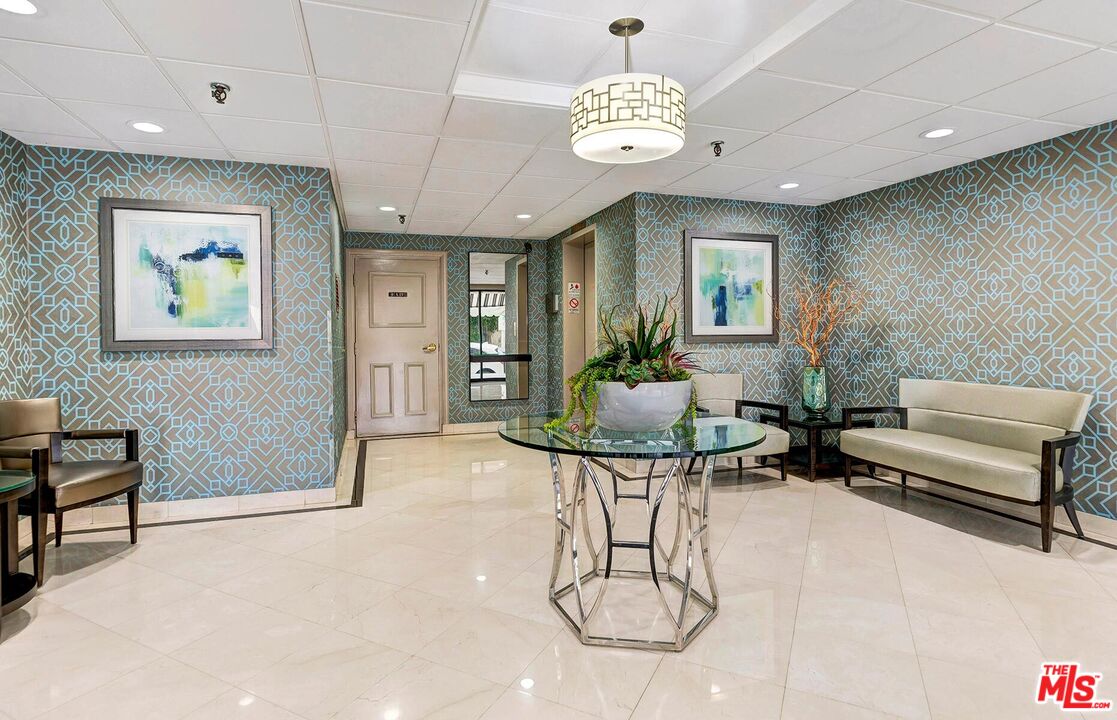 1115 S Elm Dr Unit: 411