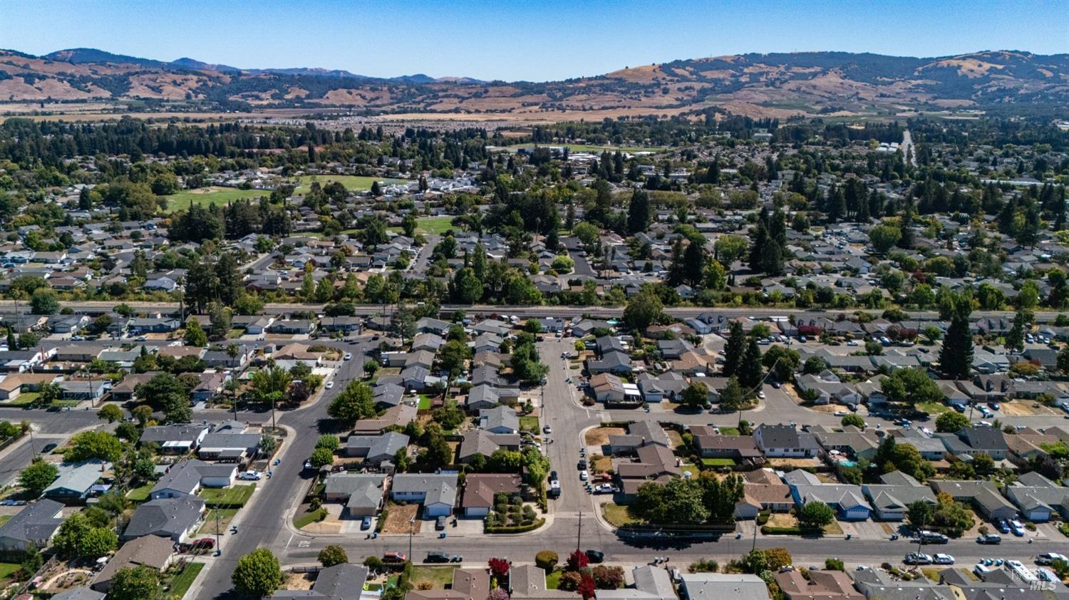 7482 Beverly Dr