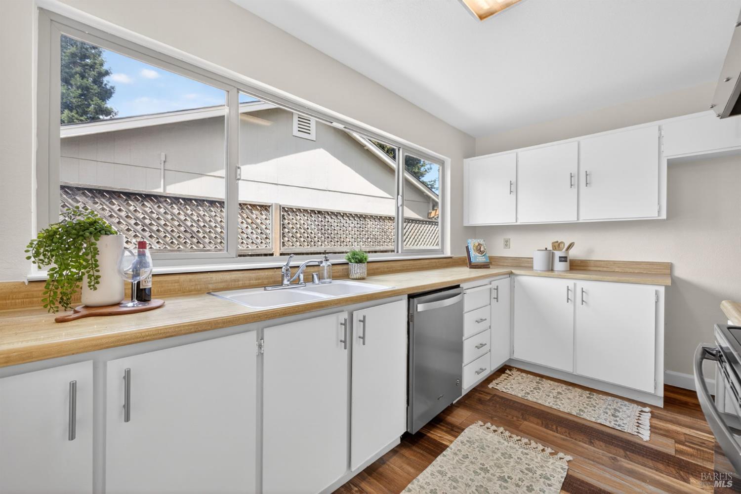 2331 Donna Maria Way