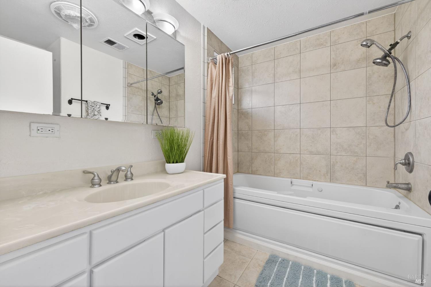 2331 Donna Maria Way