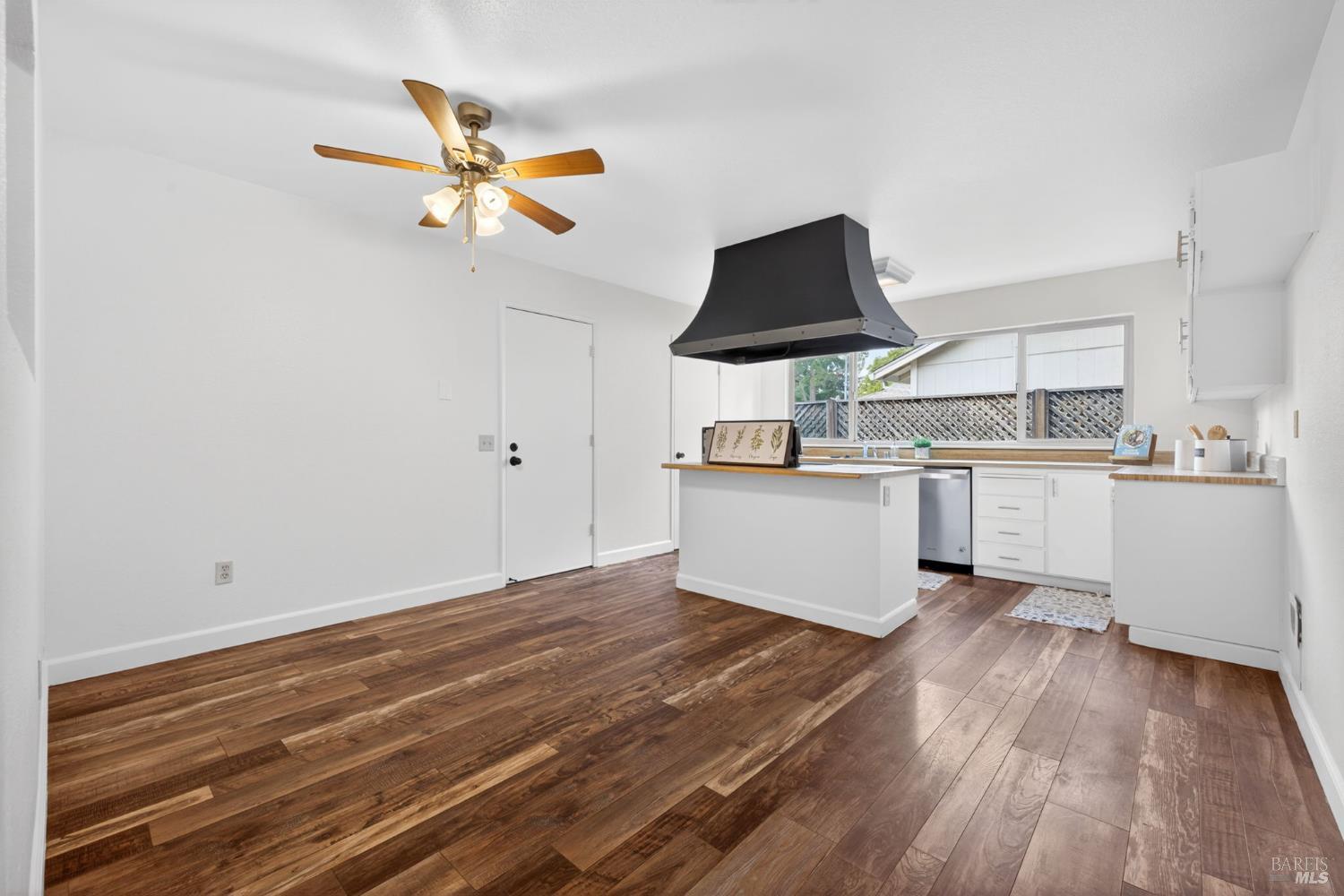 2331 Donna Maria Way