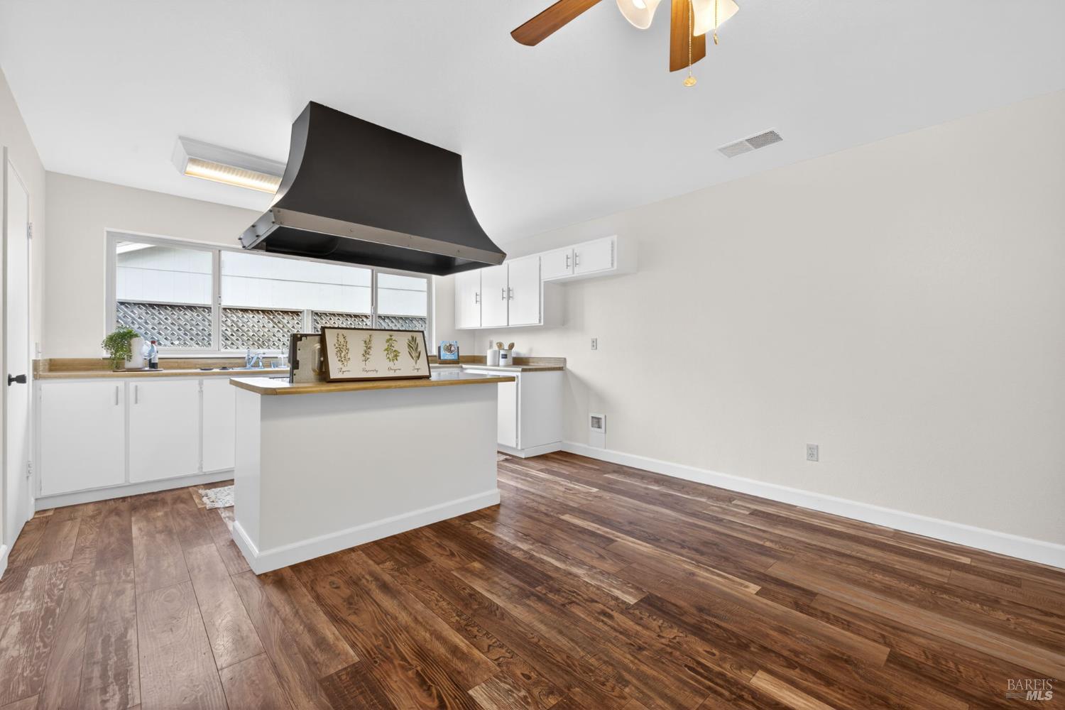 2331 Donna Maria Way