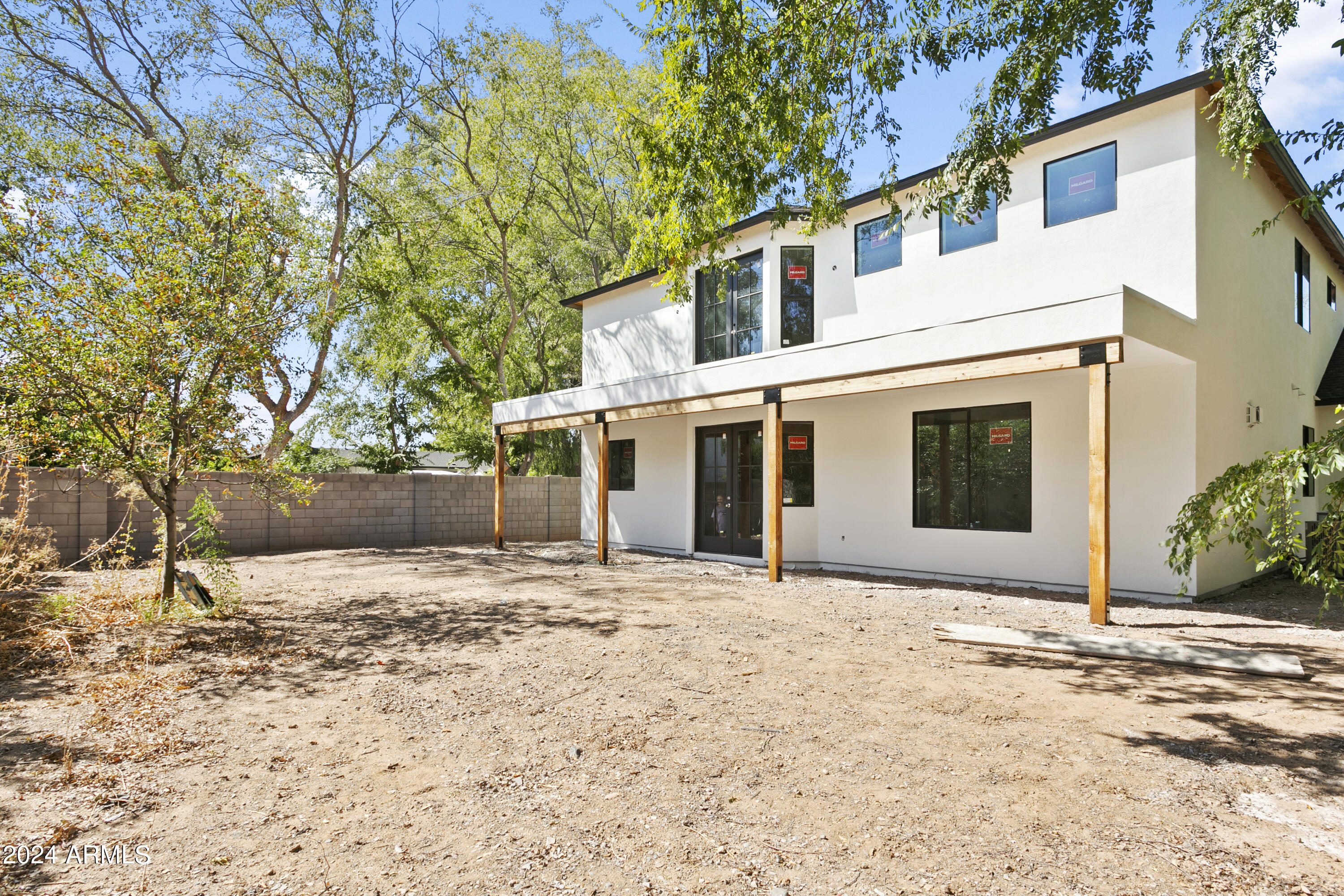 1331 W STATE Avenue