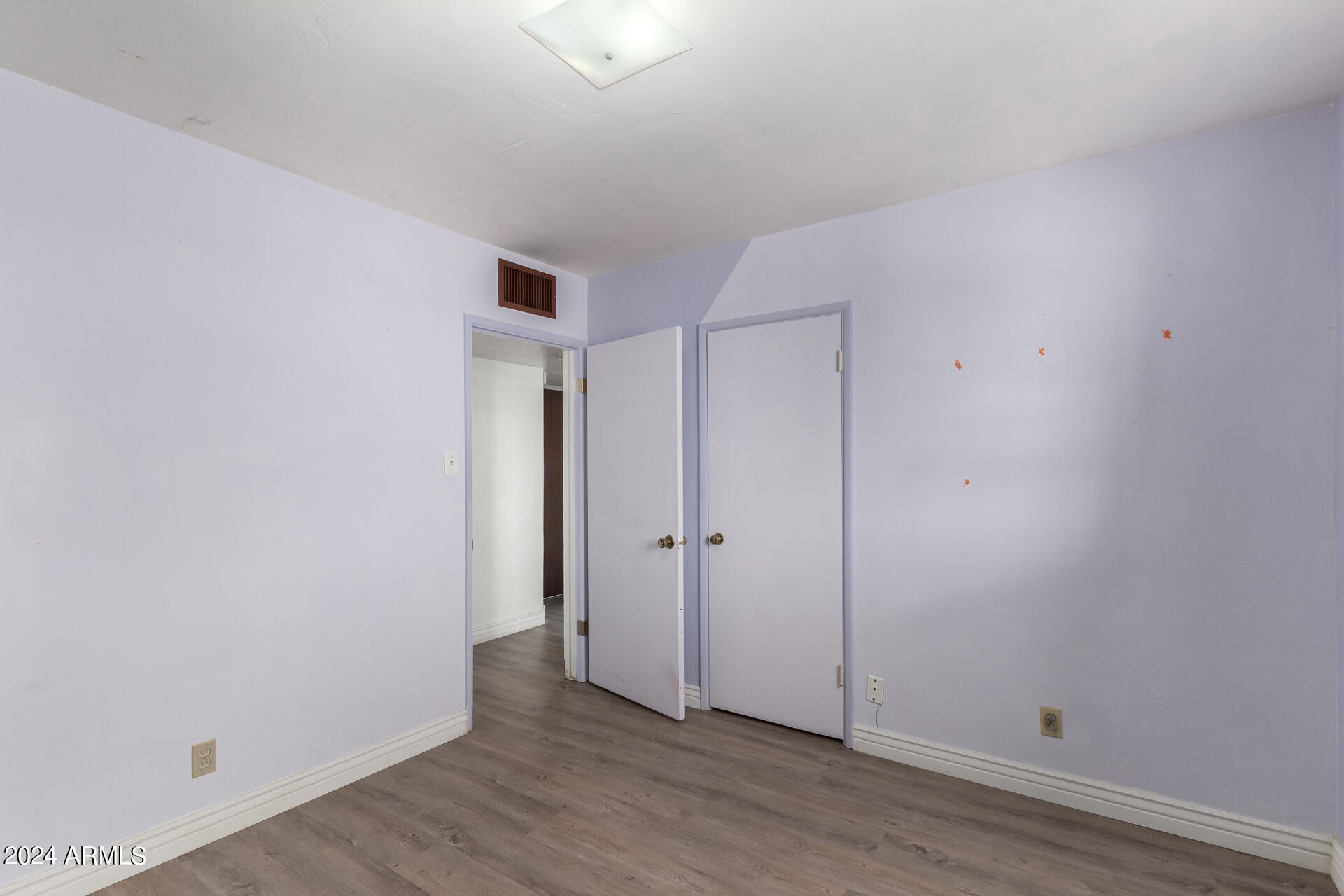 915 W 19TH Street