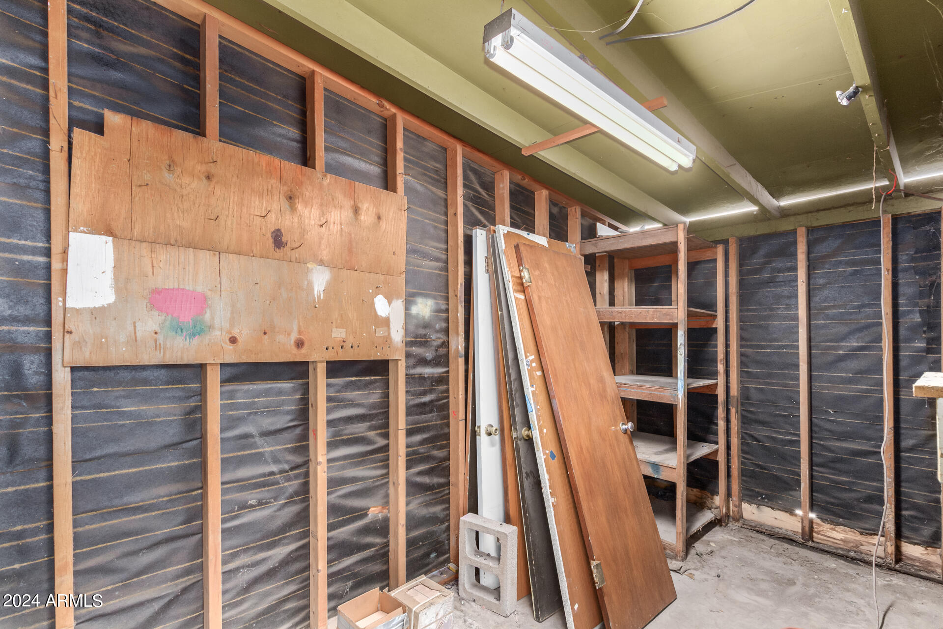 915 W 19TH Street