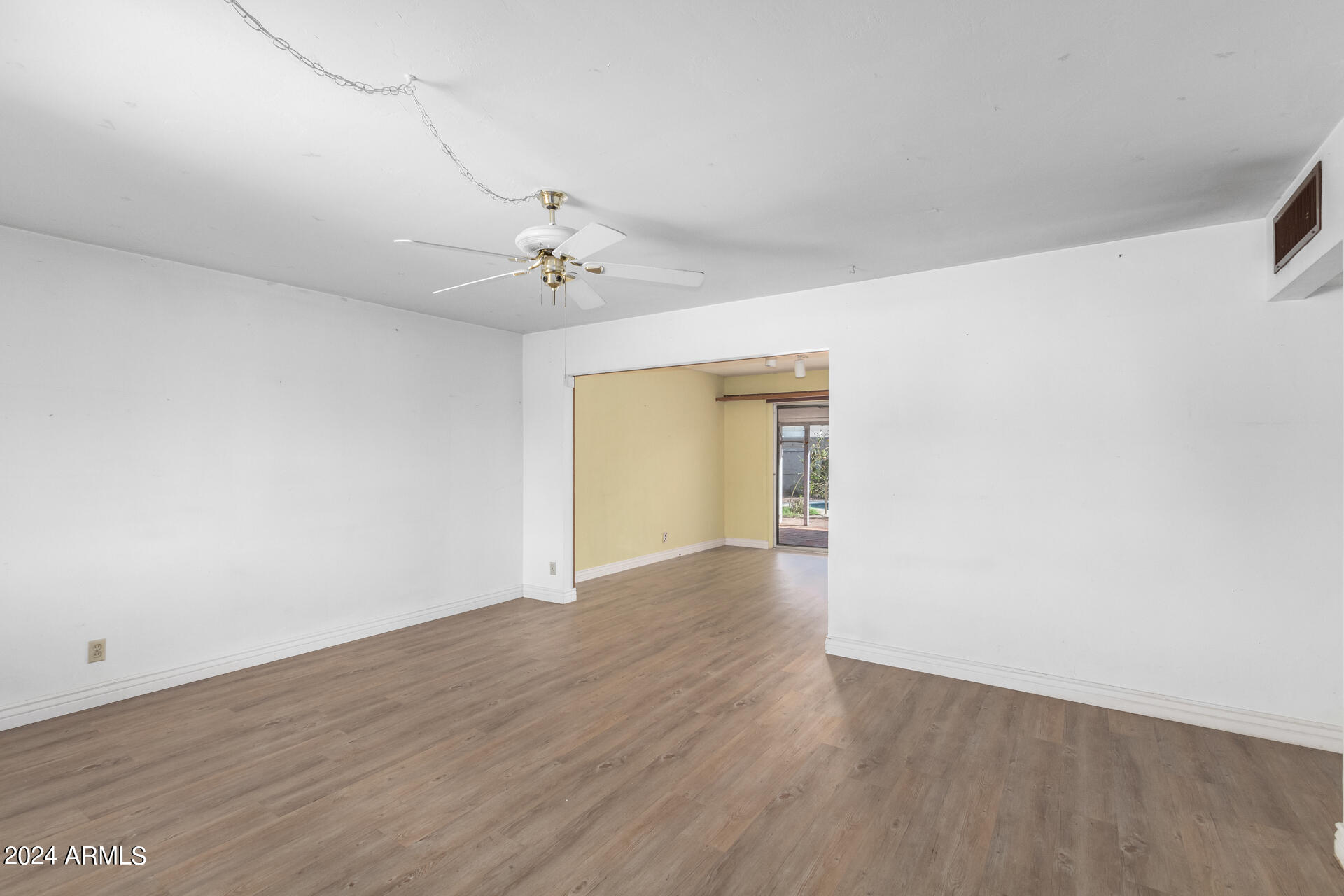 915 W 19TH Street
