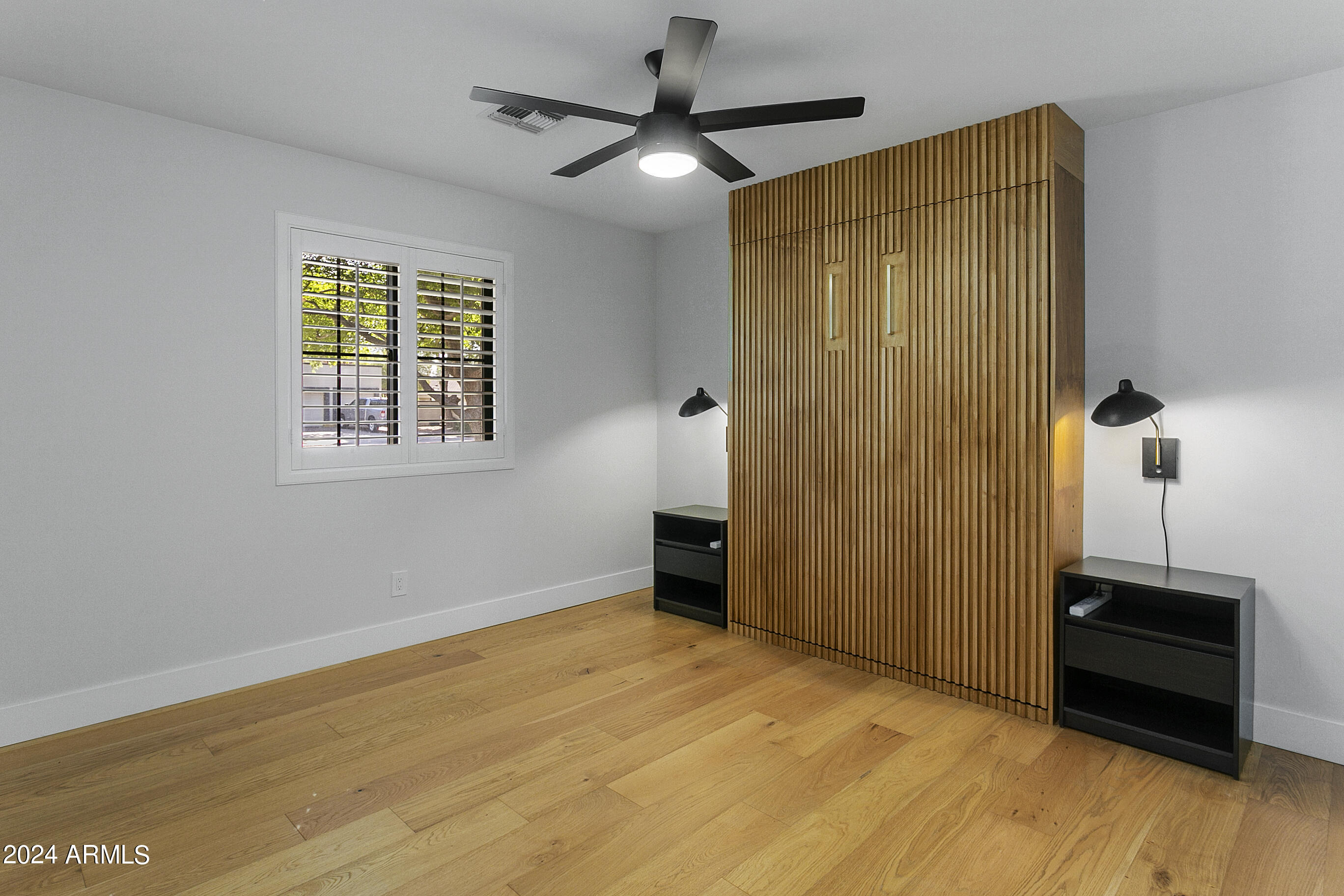 9248 S LAKESHORE Drive